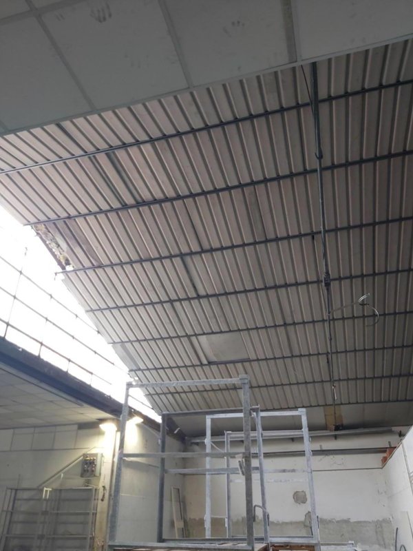 capannone in affitto a Massa