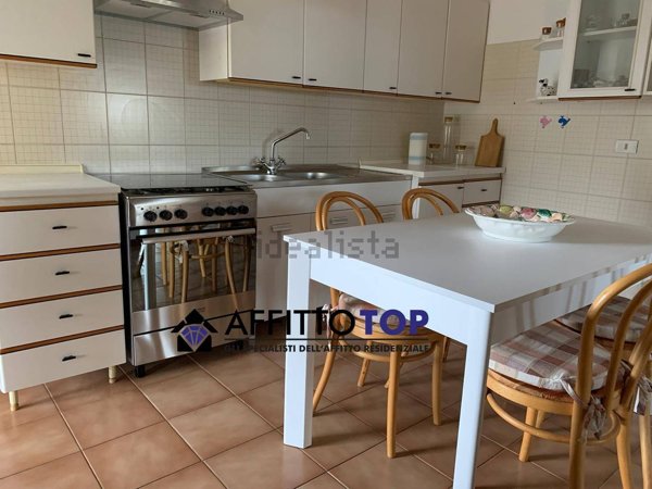 appartamento in affitto a Massa in zona Mirteto