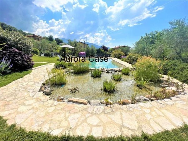 casa indipendente in affitto a Massa in zona Candia