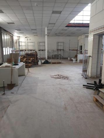 capannone in affitto a Massa