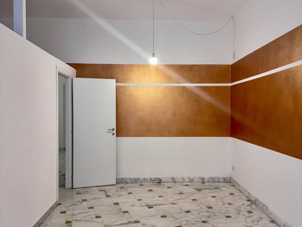 negozio in affitto a Massa in zona Centro Storico