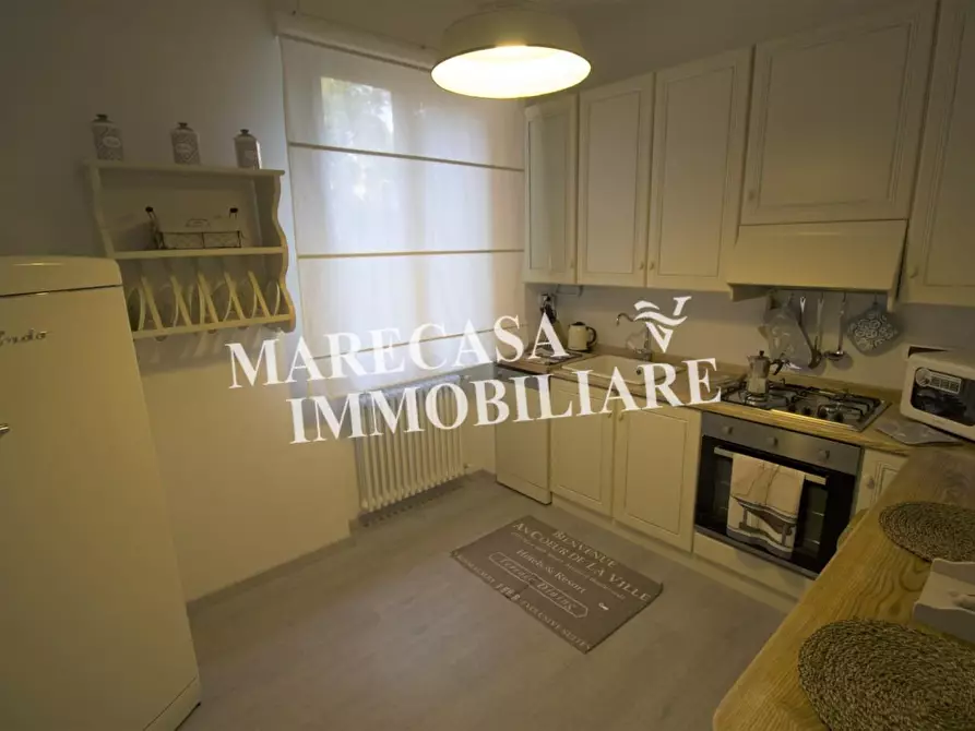 appartamento in affitto a Massa in zona Marina di Massa