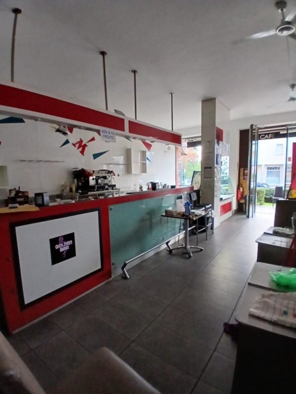 locale commerciale in affitto a Massa in zona Centro Storico