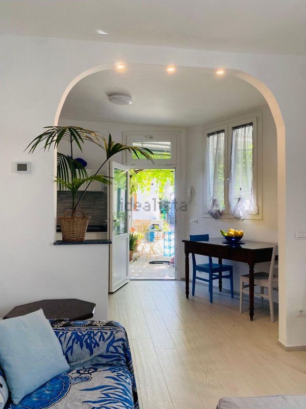 appartamento in affitto a Massa