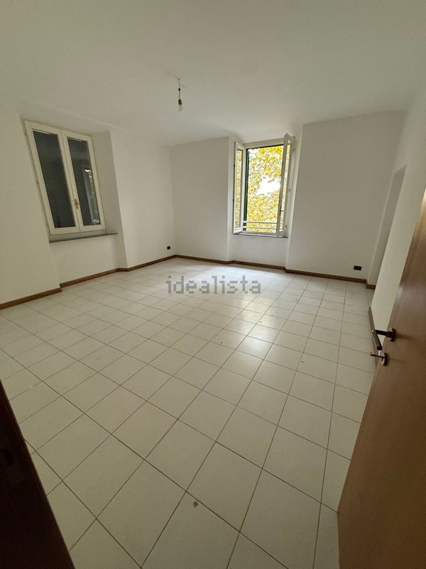 appartamento in affitto a Massa