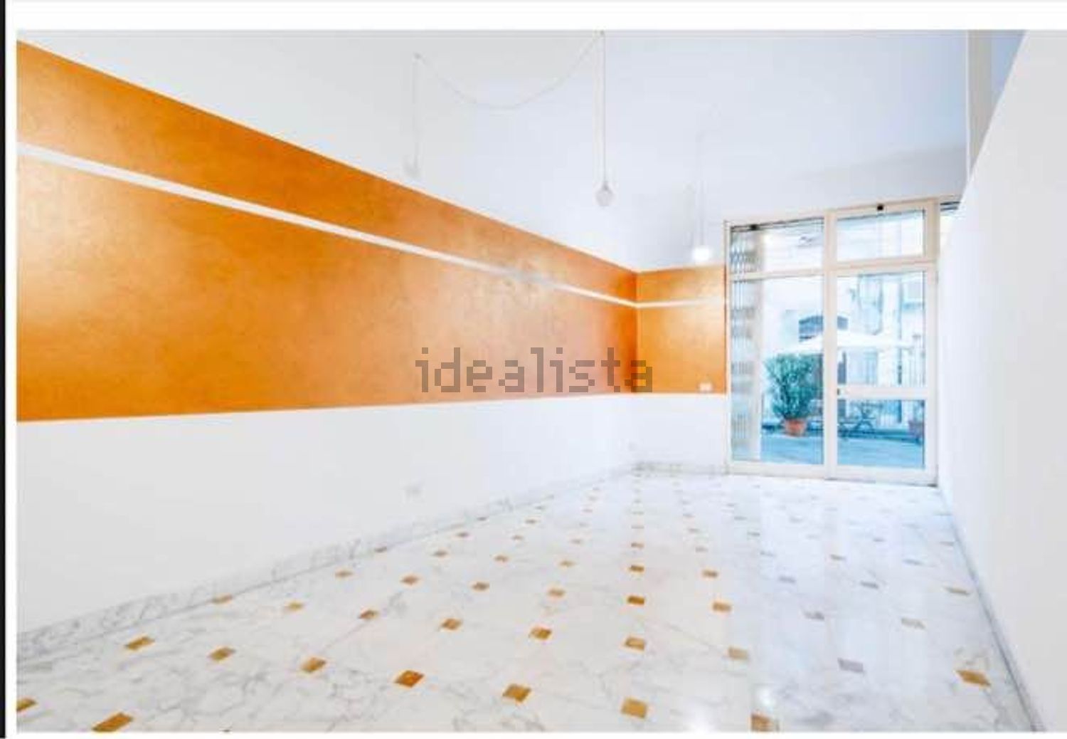 locale commerciale in affitto a Massa in zona Centro Storico