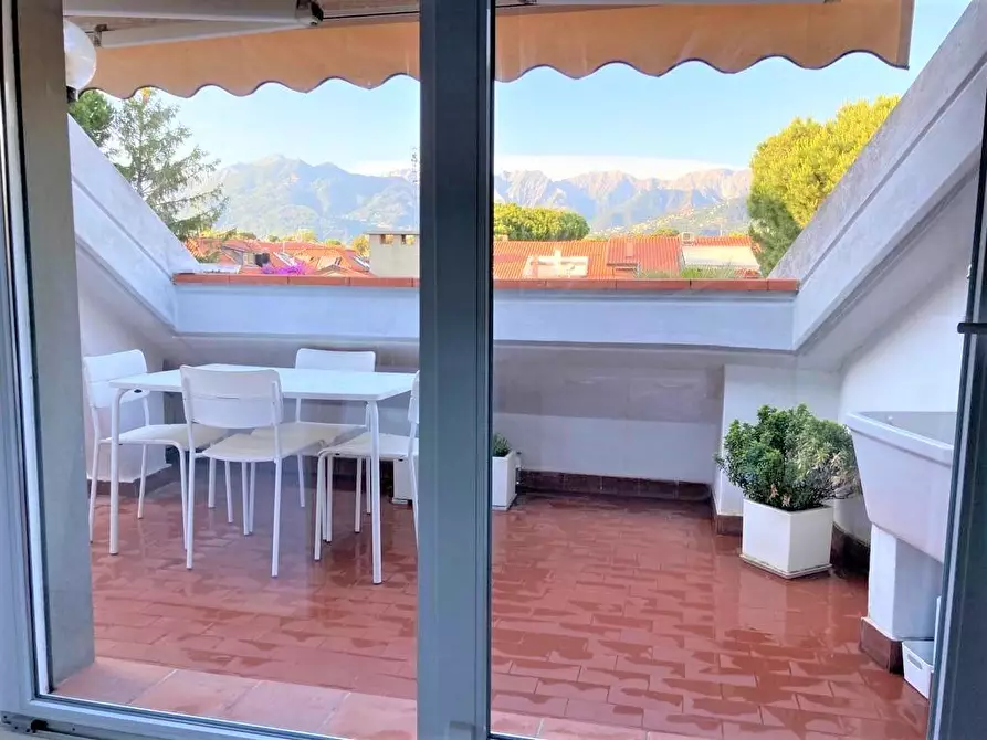 appartamento in affitto a Massa in zona Marina dei Ronchi