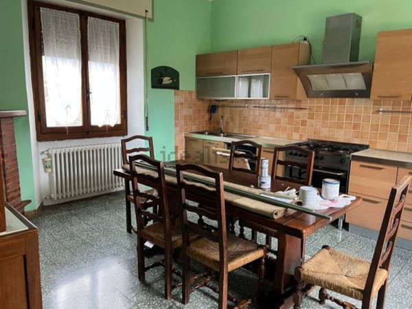 casa indipendente in affitto a Massa