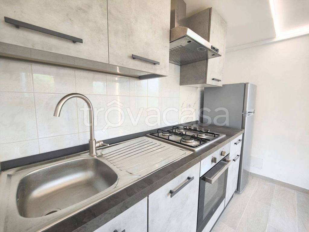 casa indipendente in affitto a Massa in zona Marina di Massa