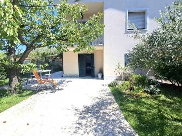 appartamento in affitto a Massa in zona Marina di Massa