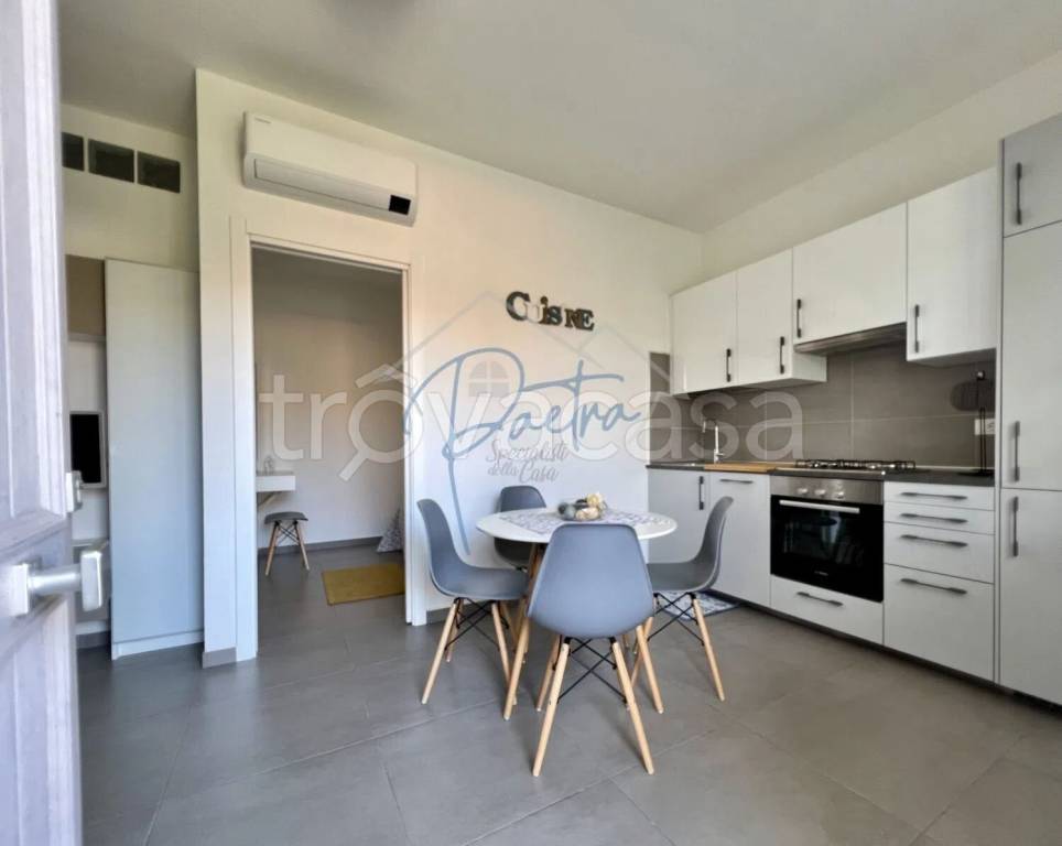 appartamento in affitto a Massa in zona Marina di Massa