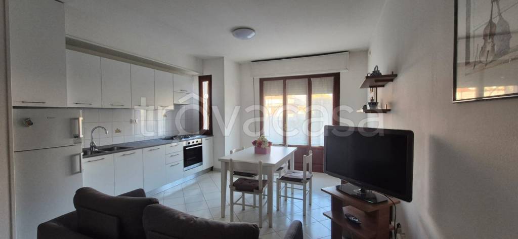 appartamento in affitto a Massa in zona Marina di Massa