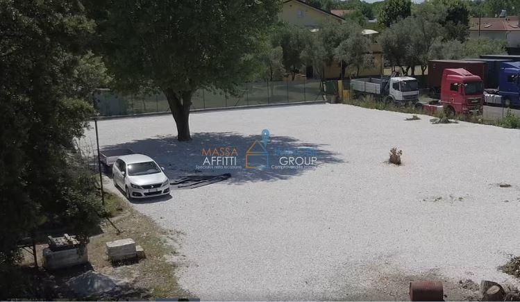 terreno industriale in affitto a Massa in zona Marina di Massa