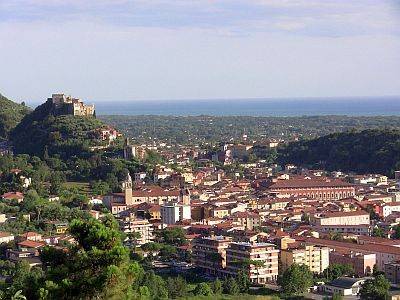 appartamento in affitto a Massa in zona Centro Storico