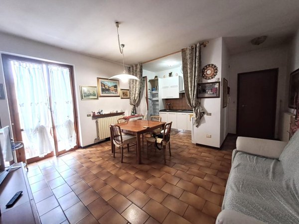 appartamento in affitto a Massa in zona Marina di Massa