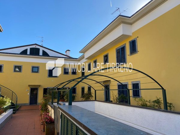 appartamento in affitto a Massa in zona Marina di Massa