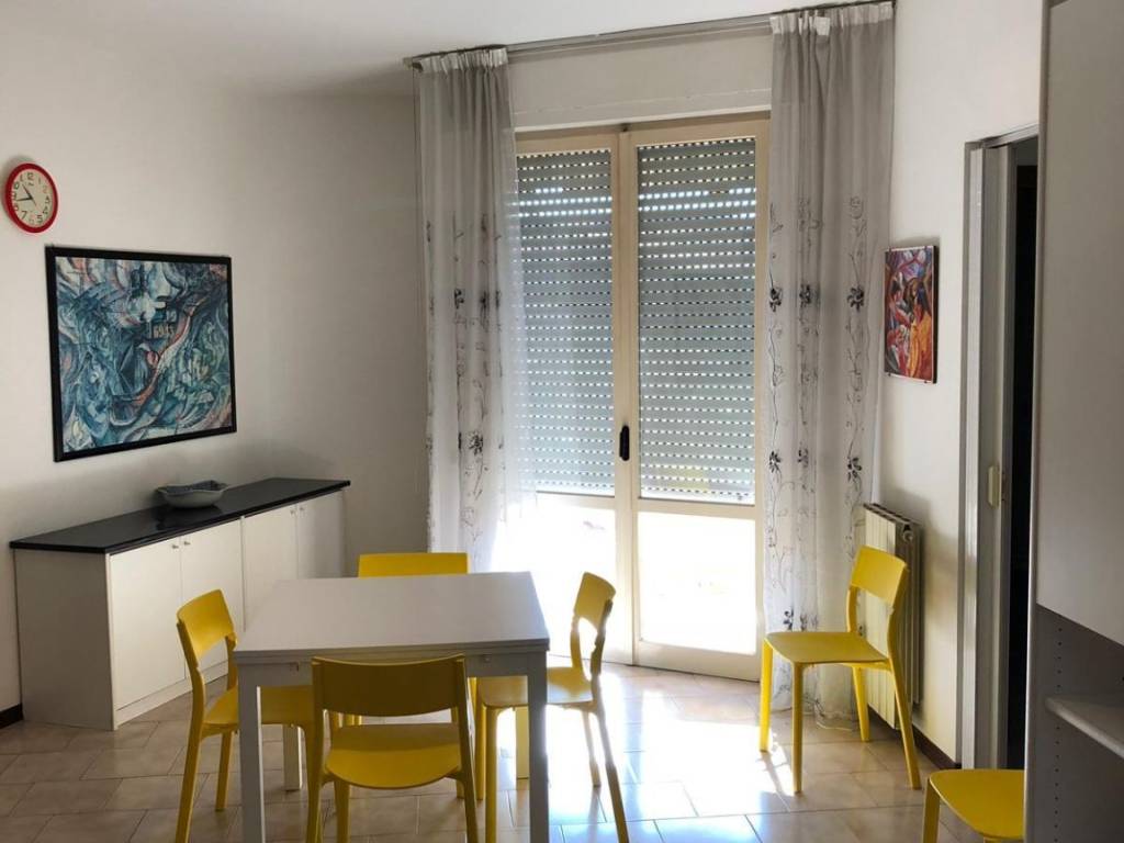 appartamento in affitto a Massa in zona Marina dei Ronchi