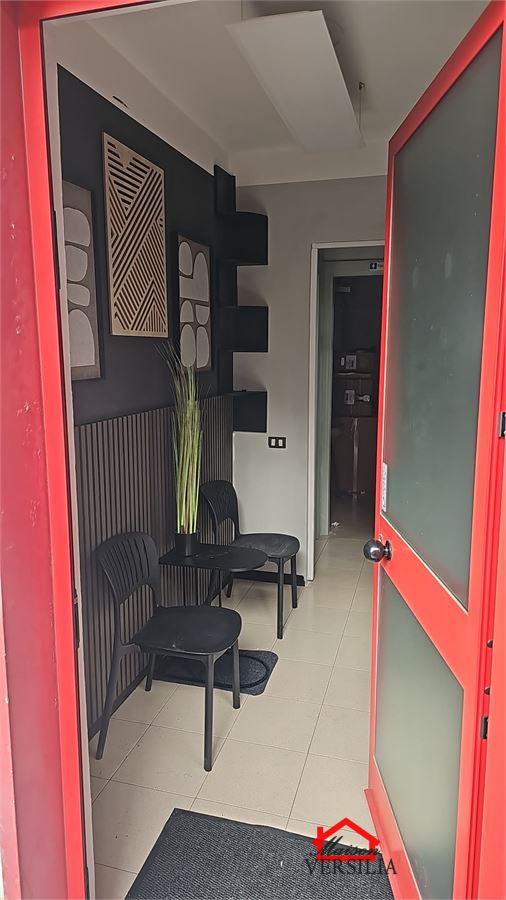 ufficio in affitto a Massa in zona Castagnola