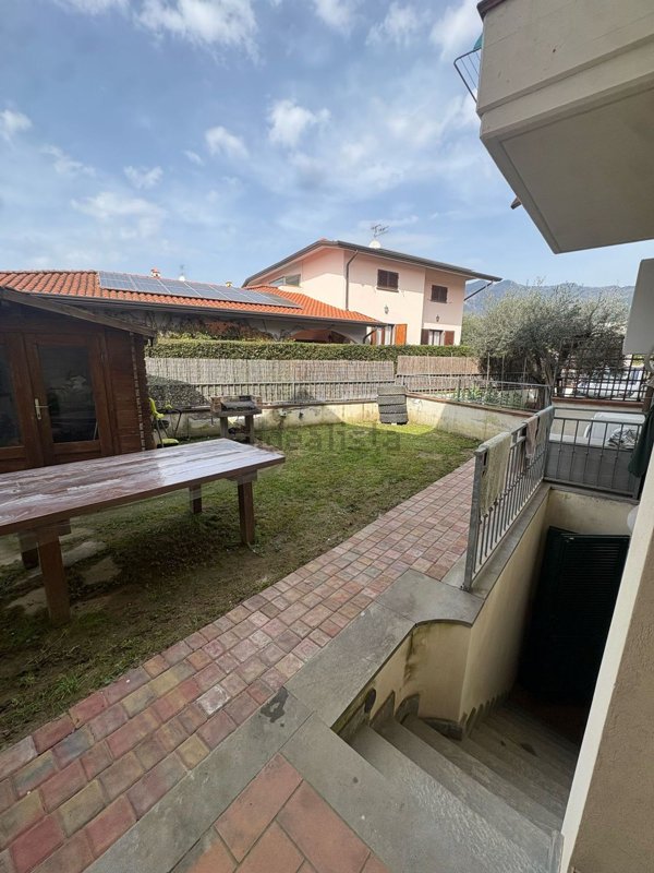 appartamento in affitto a Massa