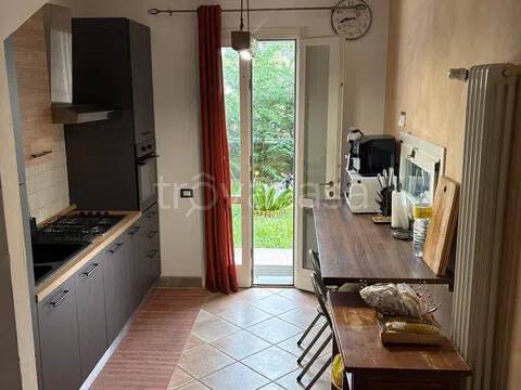 casa indipendente in affitto a Massa in zona Centro Storico