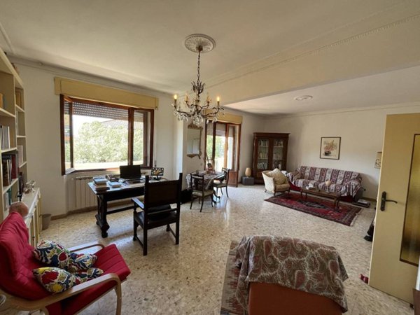 appartamento in affitto a Massa