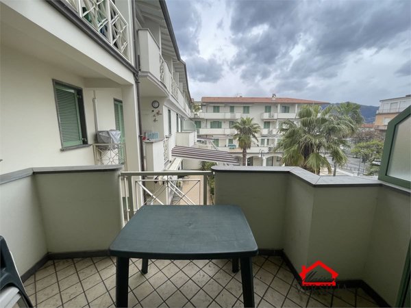 appartamento in affitto a Massa in zona Marina di Massa