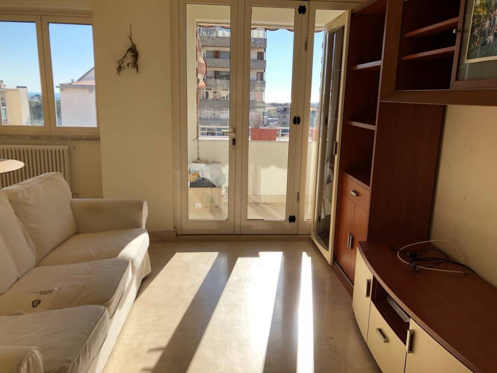 appartamento in affitto a Massa