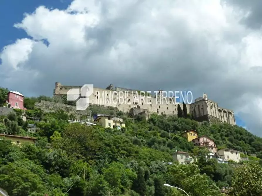 locale commerciale in affitto a Massa in zona Marina di Massa