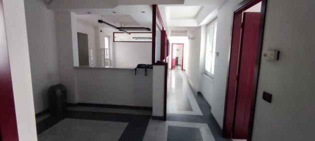 ufficio in affitto a Massa