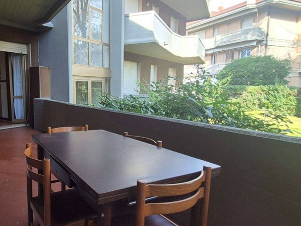 appartamento in affitto a Massa in zona Marina di Massa