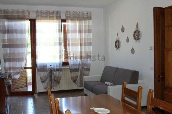 appartamento in affitto a Massa in zona Marina di Massa