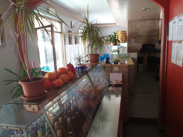 locale di sgombero in affitto a Massa in zona Marina di Massa