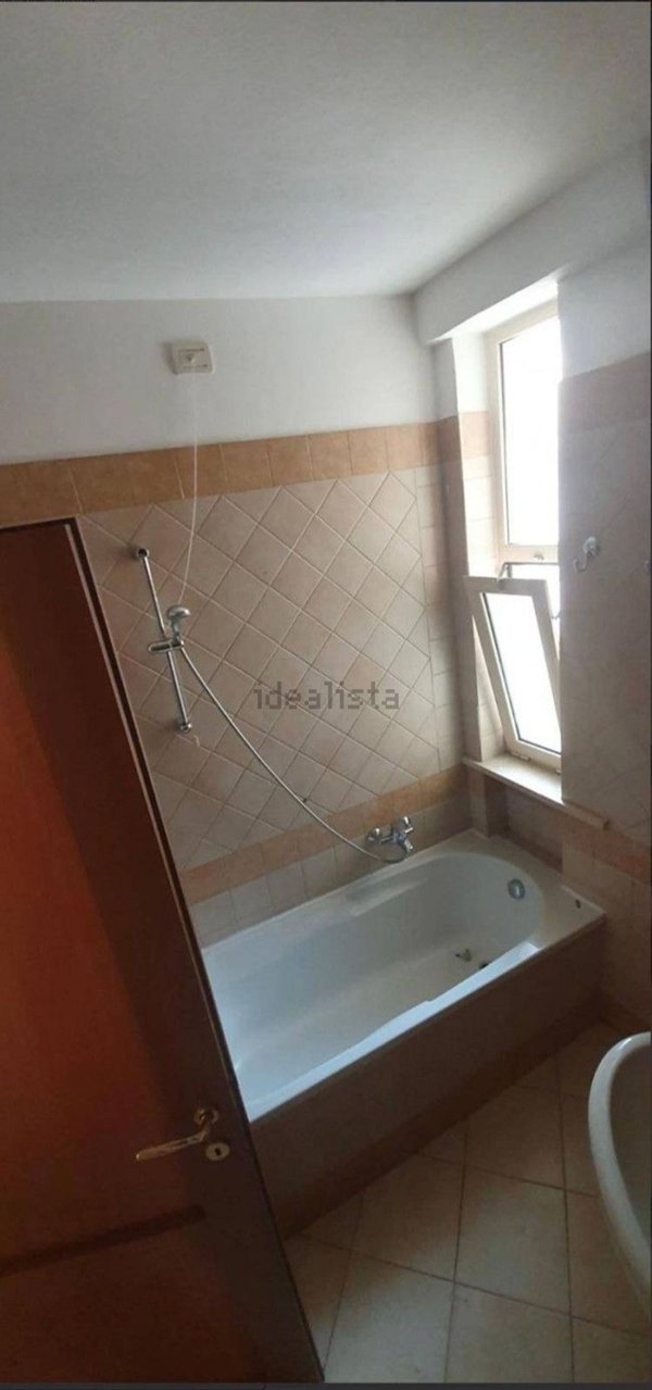 appartamento in affitto a Massa