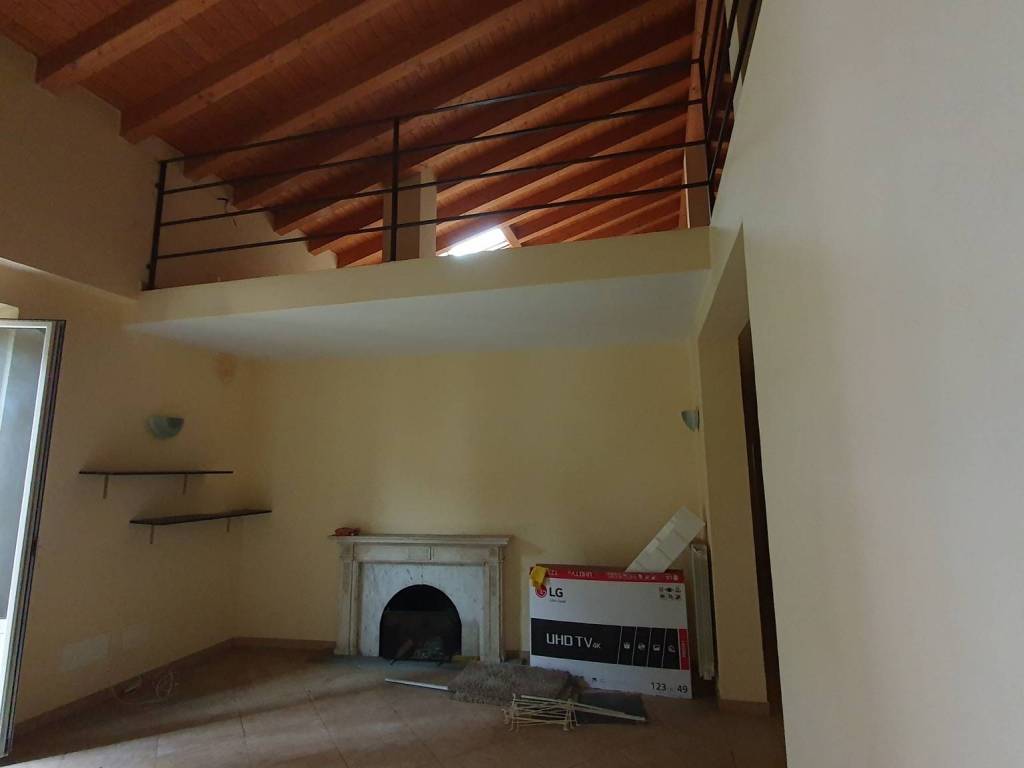 appartamento in affitto a Massa in zona Centro Storico