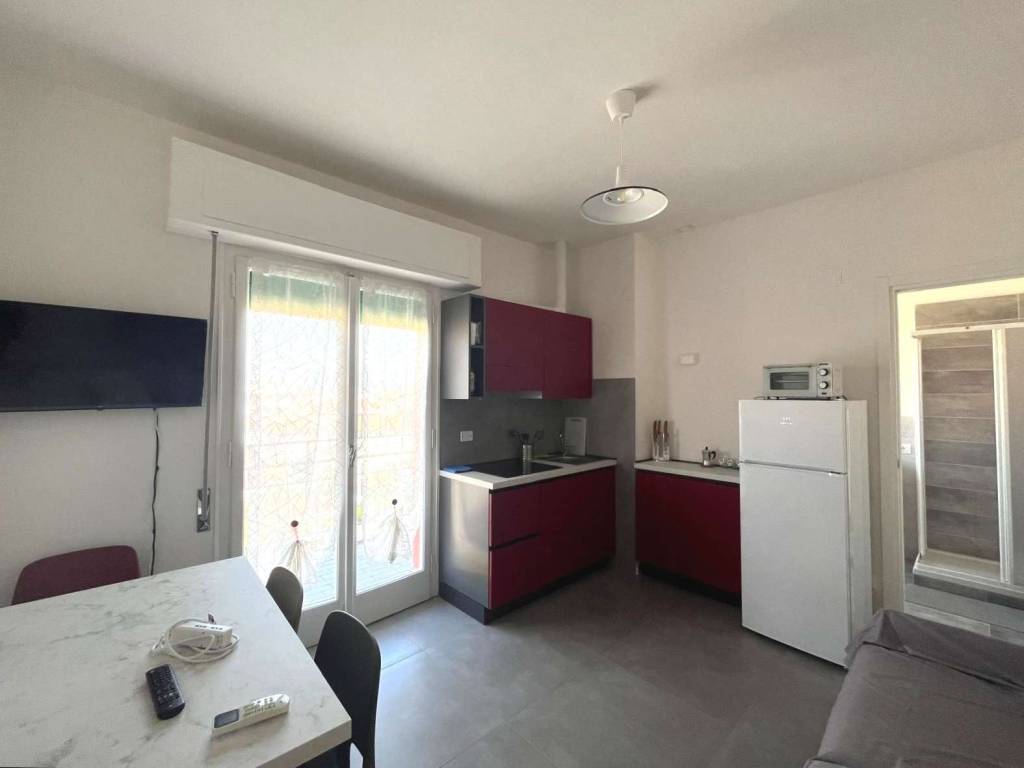 appartamento in affitto a Massa in zona Poveromo
