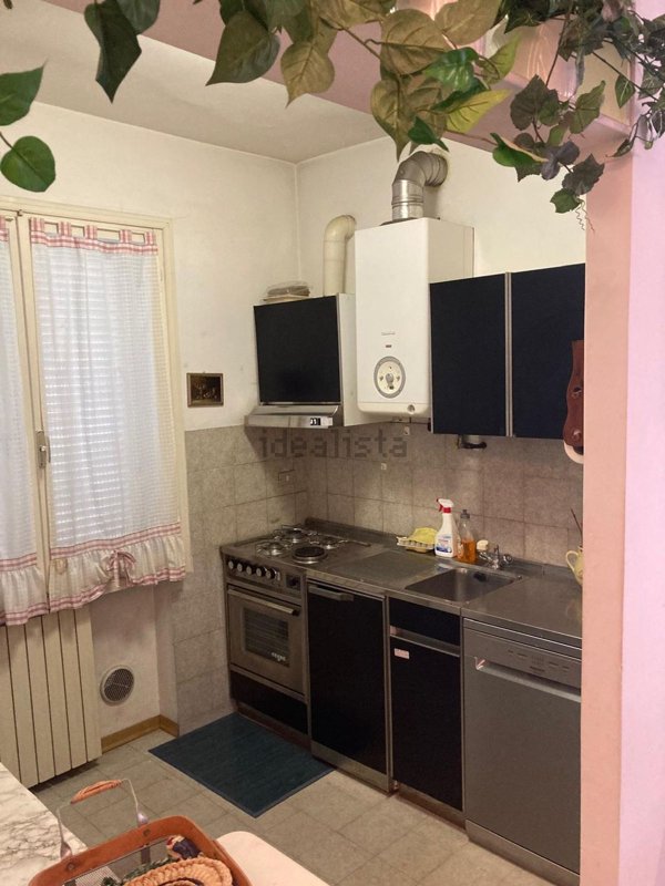 appartamento in affitto a Massa in zona Marina dei Ronchi