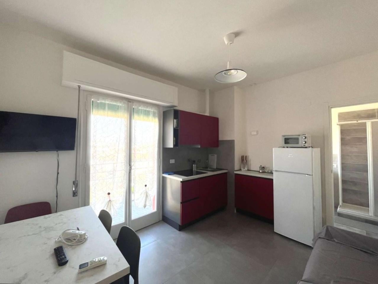 appartamento in affitto a Massa in zona Marina di Massa