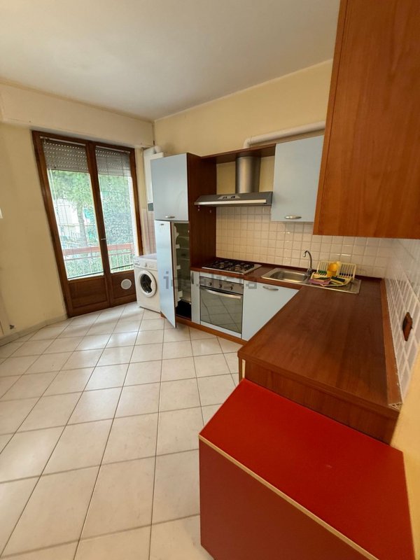appartamento in affitto a Massa in zona Marina di Massa