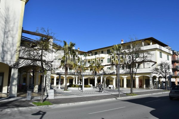 appartamento in affitto a Massa in zona Marina di Massa