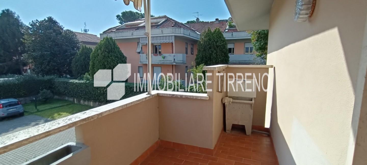 appartamento in affitto a Massa in zona Marina di Massa