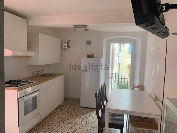 appartamento in affitto a Massa in zona Borgo del Ponte