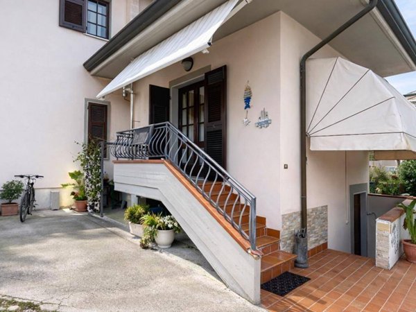 appartamento in affitto a Massa