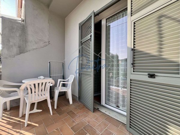 appartamento in affitto a Massa in zona Marina dei Ronchi