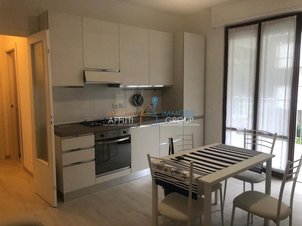 appartamento in affitto a Massa in zona Marina di Massa