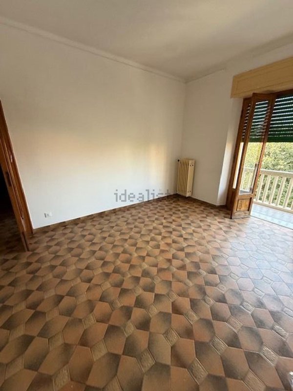 appartamento in affitto a Massa in zona Centro Storico