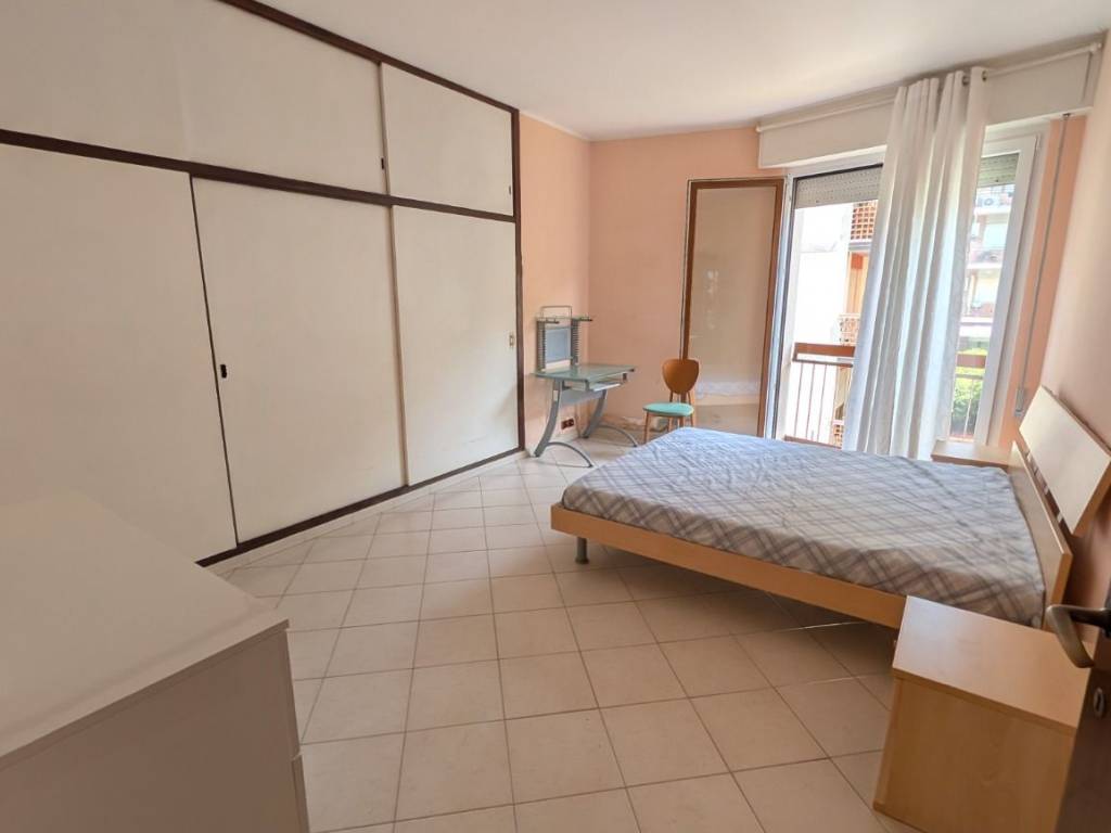 appartamento in affitto a Massa in zona Marina di Massa