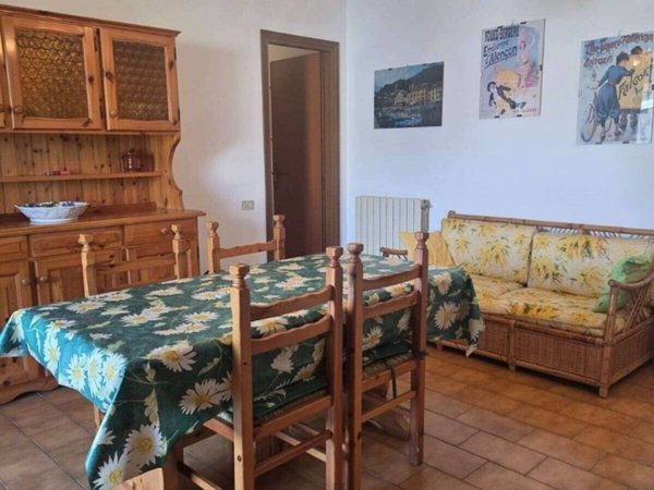 appartamento in affitto a Massa in zona Marina di Massa