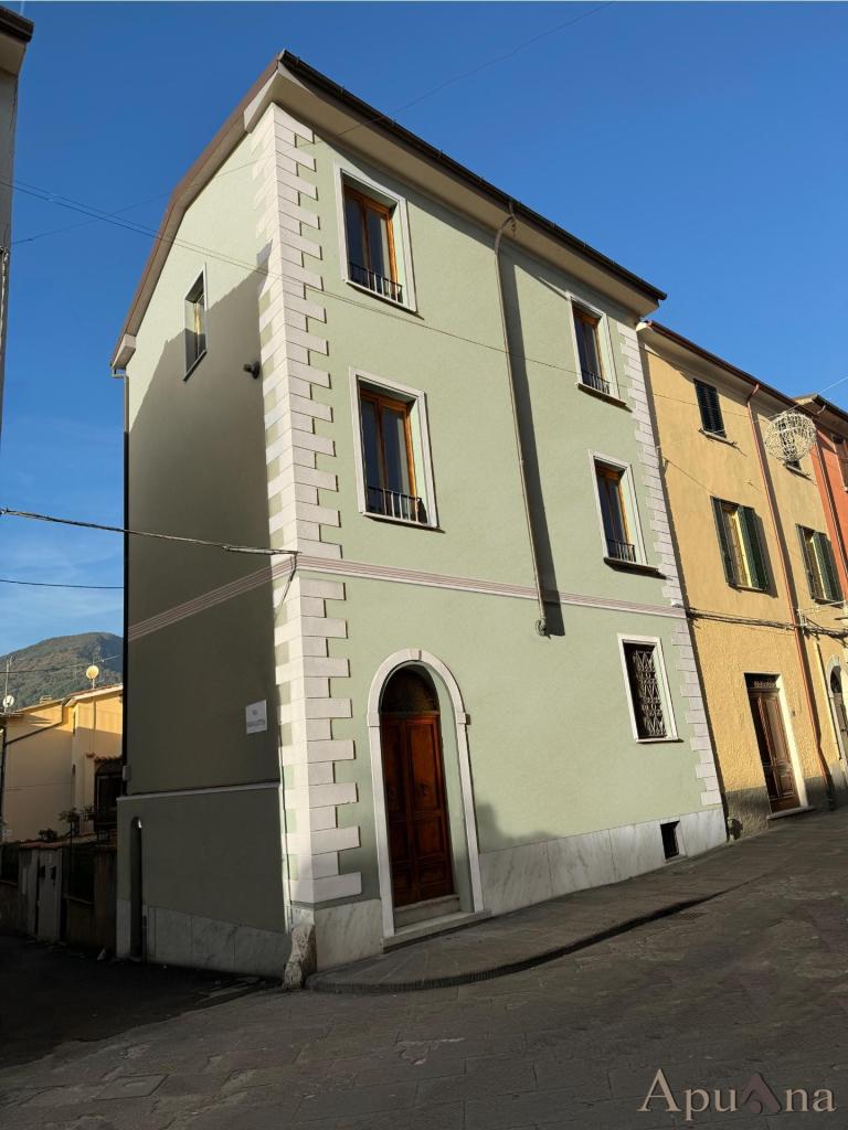 ufficio in affitto a Massa in zona Centro Storico