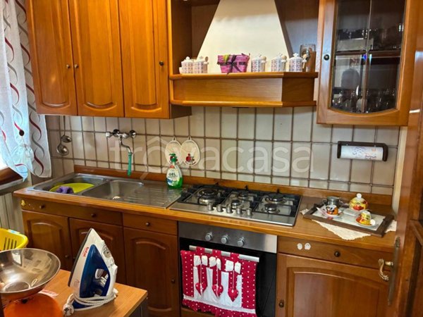 appartamento in affitto a Massa in zona Mirteto