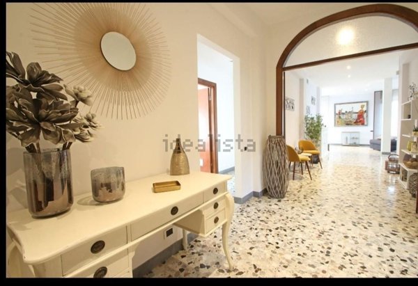 appartamento in affitto a Massa in zona Poveromo